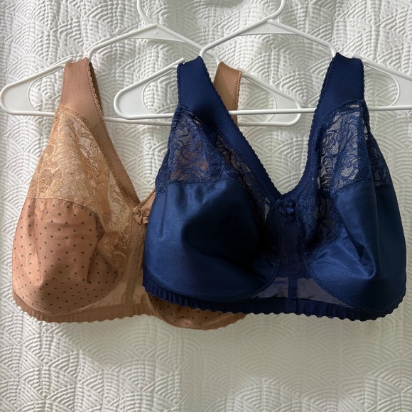2 Glamorise‎ MagicLift Full Coverage Wire Free Bra Navy and Nude Polkadot 38J